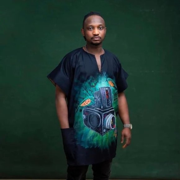 MEN DANSHIKI TOP-OUR HIGH QUALITY HANDMADE AFRICAN DANSHIKI COME FOR DIFFERENT P